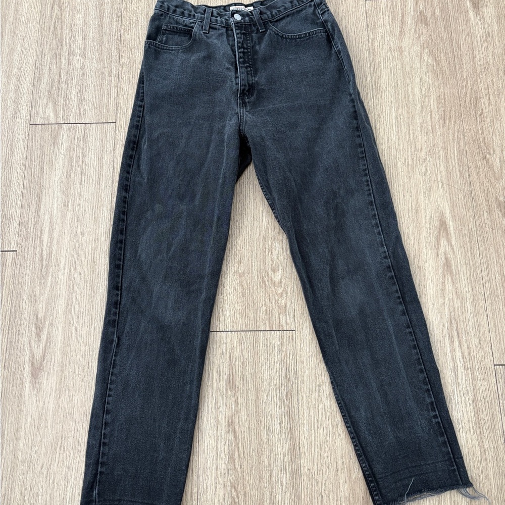Vintage Women's Guess Jeans--straight fit